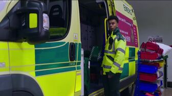 Casualty S46E03 WEB-DL H264-7VFr33104D